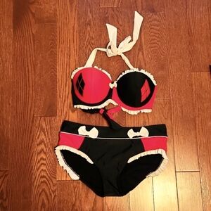 Harley Quinn bikini - Brand New Red and Black - DC Comics